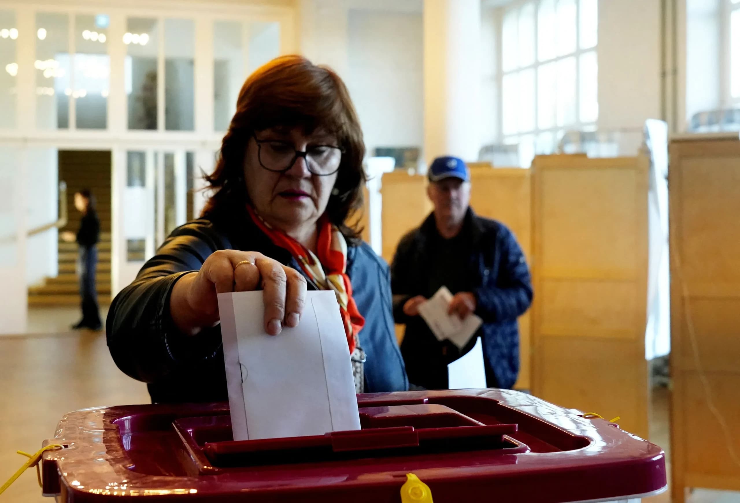 Κρίσιμες εκλογές στη Λετονία υπό τη σκιά της Ρωσίας