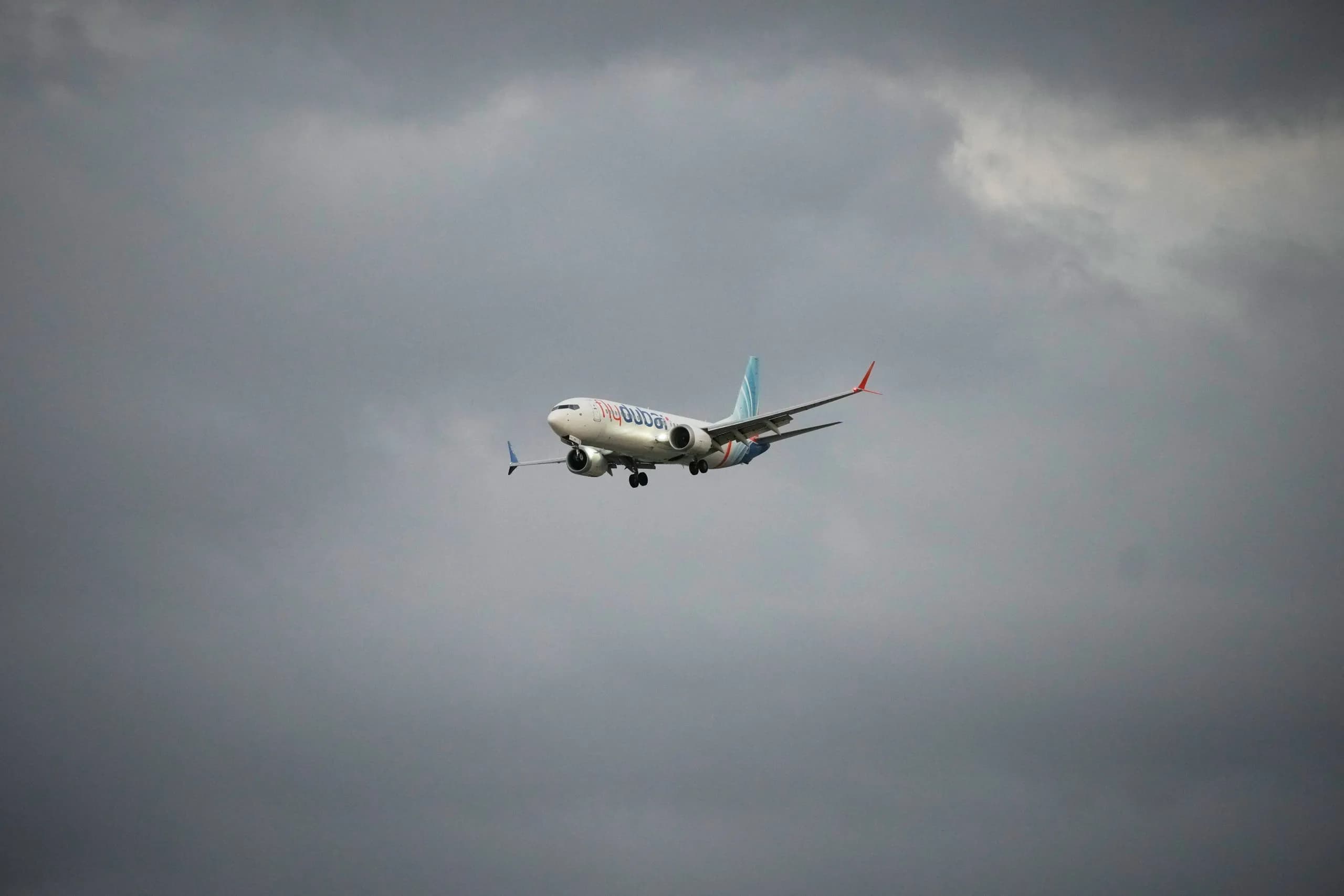 Αναγκαστική προσγείωση Flydubai μετά από μαχαίρωμα πιλότου