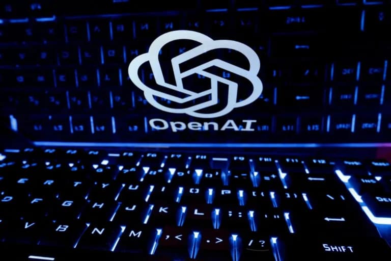 OpenAI: Οι έφηβοι περνούν λιγότερο από 15 λεπτά στο ChatGPT