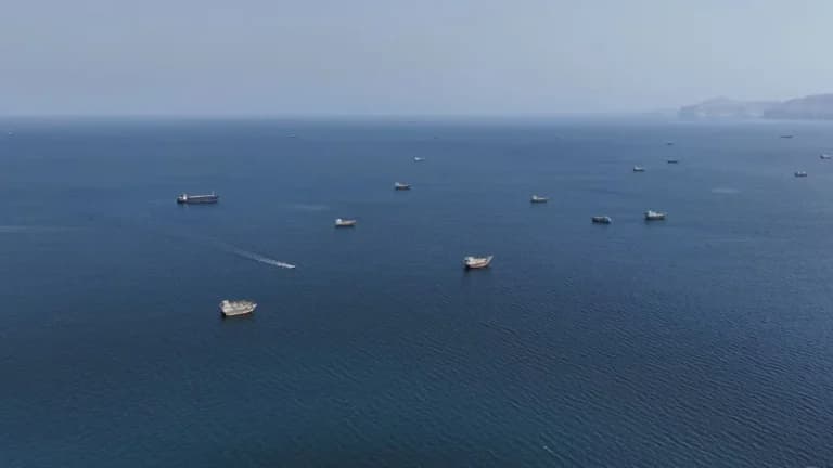 Ιράν και Ομάν συμφωνούν για διαδρομές στα Στενά του Ορμούζ