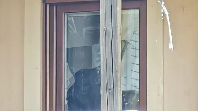 Αιματηρή επίθεση στο Λαύριο: 32χρονος στο σπίτι της πρώην