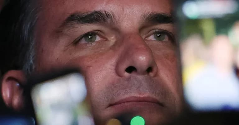 Τραμπ χαιρετίζει τη νίκη Μπολσονάρου στις εκλογές Βραζιλίας