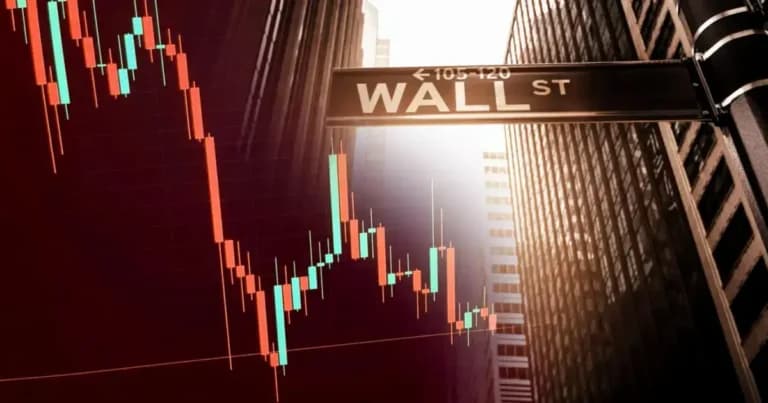 Πτώση στη Wall Street λόγω αποδόσεων ομολόγων