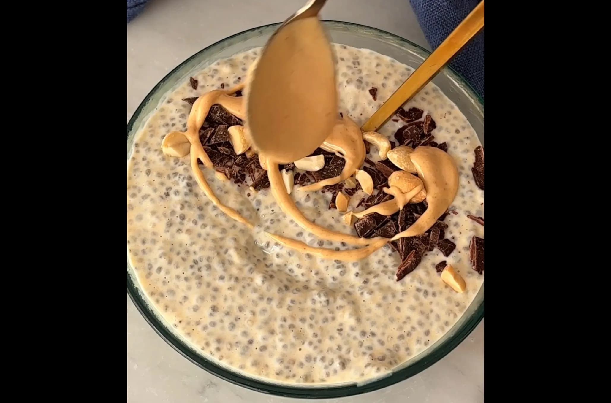 Chia pudding με φυστικοβούτυρο: εύκολη συνταγή πρωινού