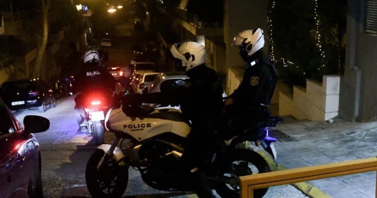 Σοβαρά επεισόδια στην Πάτρα μετά από γλέντι Ρομά