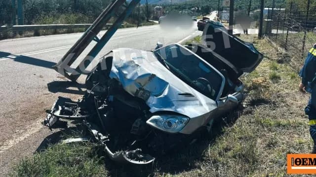 Σφοδρό τροχαίο στο Σοφικό με σύγκρουση δύο οχημάτων