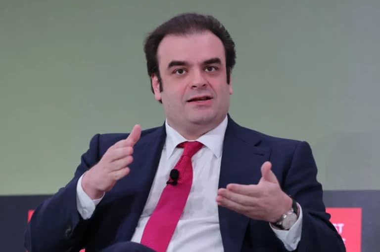 Ο Πιερρακάκης εξηγεί τις 120 δόσεις για τα χρέη στο Δημόσιο