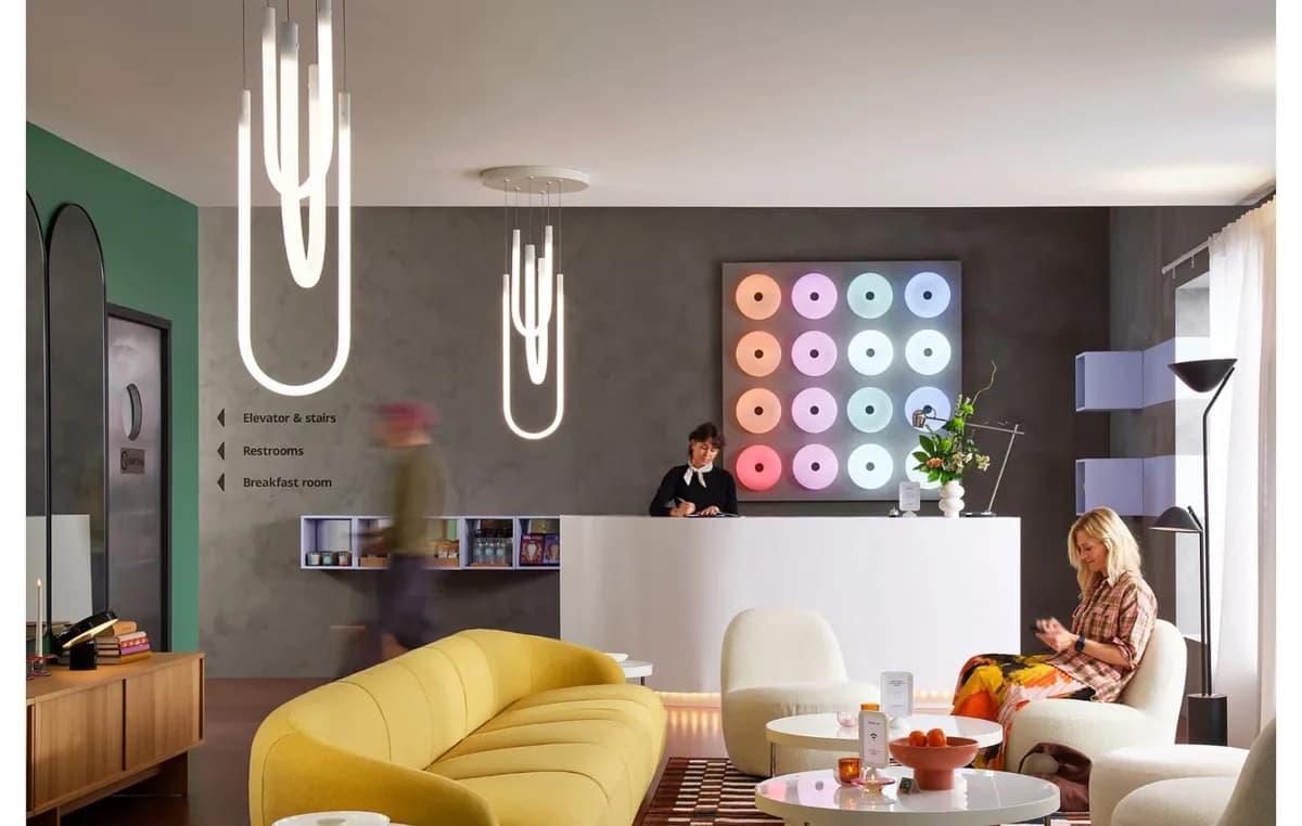 Το viral φωτιστικό «ντόνατ» της IKEA αποκτά smart έκδοση