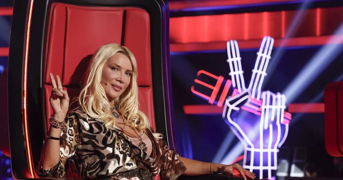 Η Πάολα στην καρέκλα κριτή στο The Voice