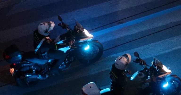 Σύλληψη 23χρονου οδηγού μοτοσυκλέτας για σούζες στο Καματερό