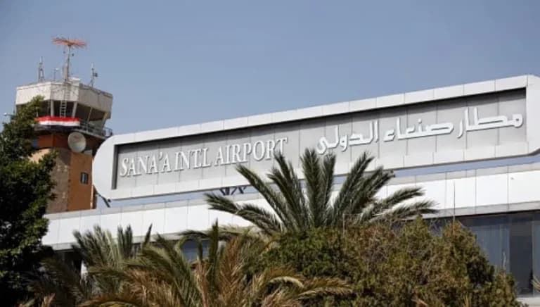 Σαουδικά πλήγματα στο αεροδρόμιο της Σανάα: δύο νεκροί