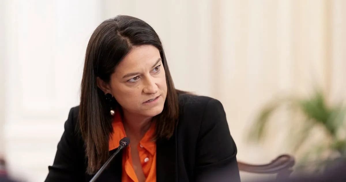 Η Κεραμέως εξαγγέλλει 5.000 νέες θέσεις για γυναίκες
