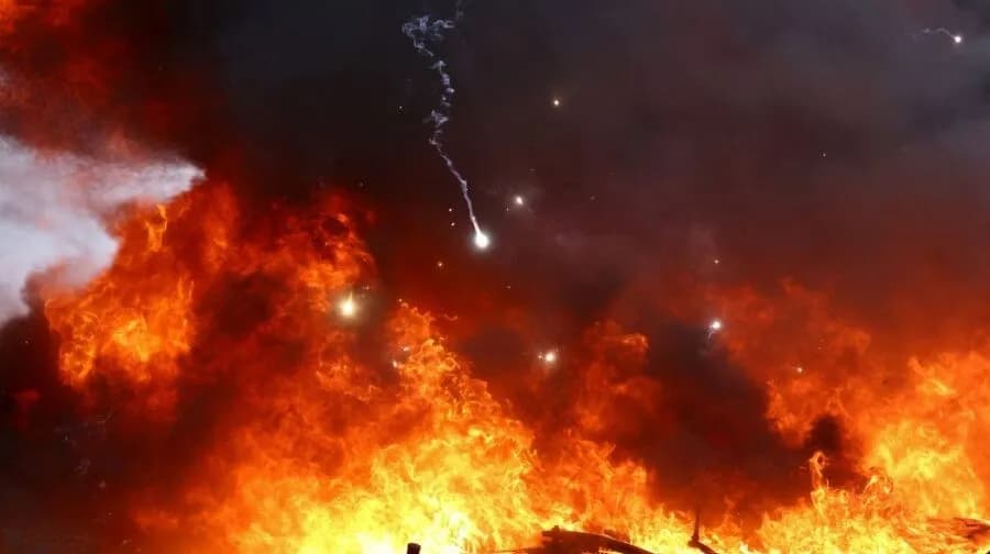 Αγριες συγκρούσεις στις Βρυξέλλες σε διαμαρτυρία κατά λιτότητας