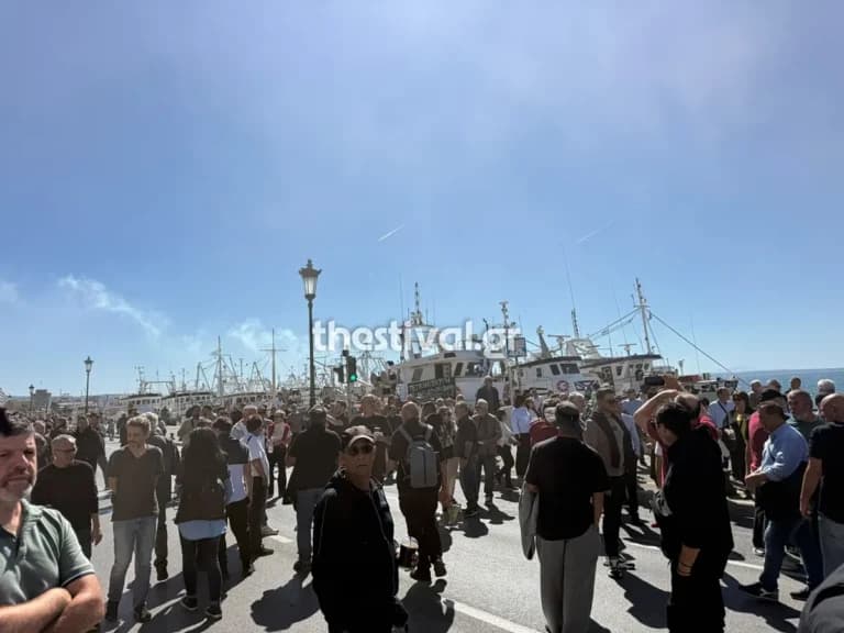 Κλιμακώνονται οι κινητοποιήσεις αλιέων στη Θεσσαλονίκη