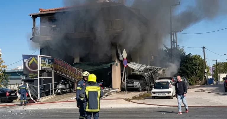 Έκρηξη σε συνεργείο στη Λάρισα: Τρεις τραυματίες