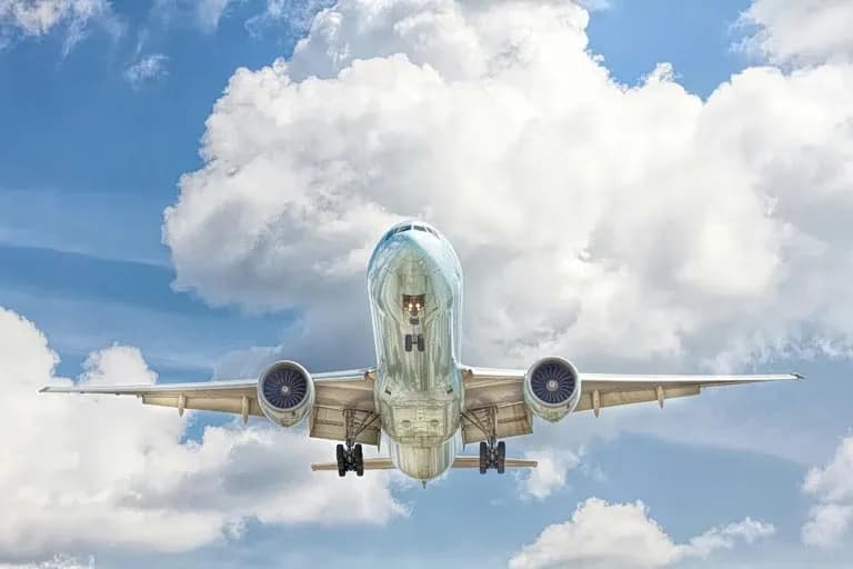 Πανικός σε πτήση Frontier: Επιβάτες παγιδευμένοι στην Ατλάντα