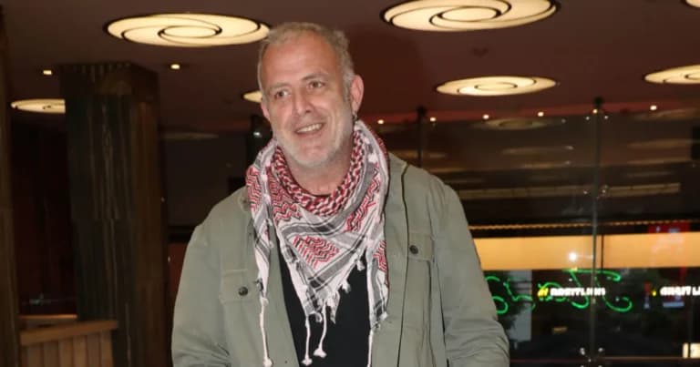 Πασχάλης Τσαρούχας: Πώς αντιμετωπίζει ο γιος του τη δημοσιότητα
