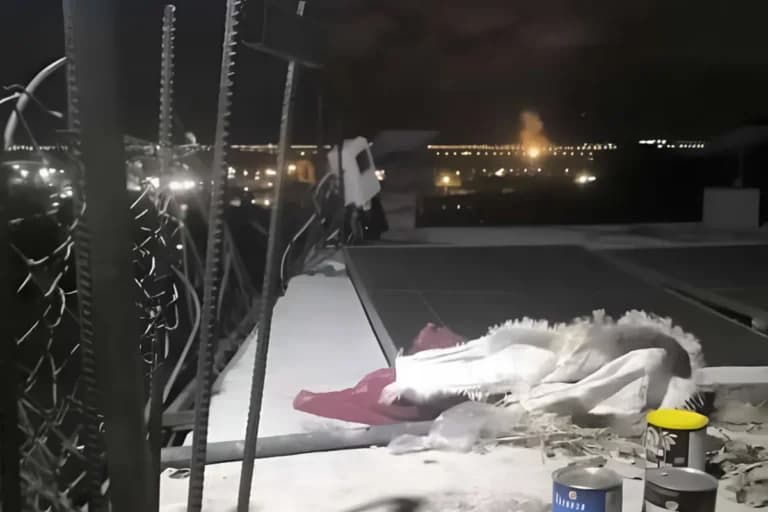 Πύραυλοι των Χούθι πλήττουν το αεροδρόμιο του Άντεν