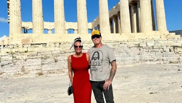 Ο Τζέιμς Χέτφιλντ των Metallica τουρίστας στην Ελλάδα