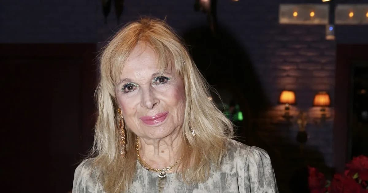 Η Άννα Φόνσου τιμά τον Γιώργο Μαρίνο στο Σπίτι του Ηθοποιού