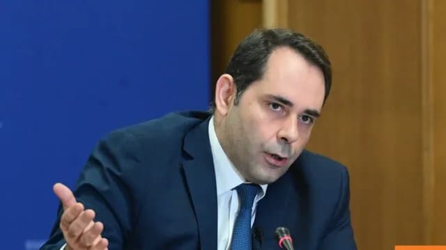 Ο Πετραλιάς στον ΟΟΣΑ: Η Ελλάδα υπόδειγμα δημοσιονομικής πολιτικής