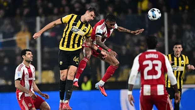 Η ΑΕΚ και ο Ολυμπιακός κλείνουν τα play-offs της Super League