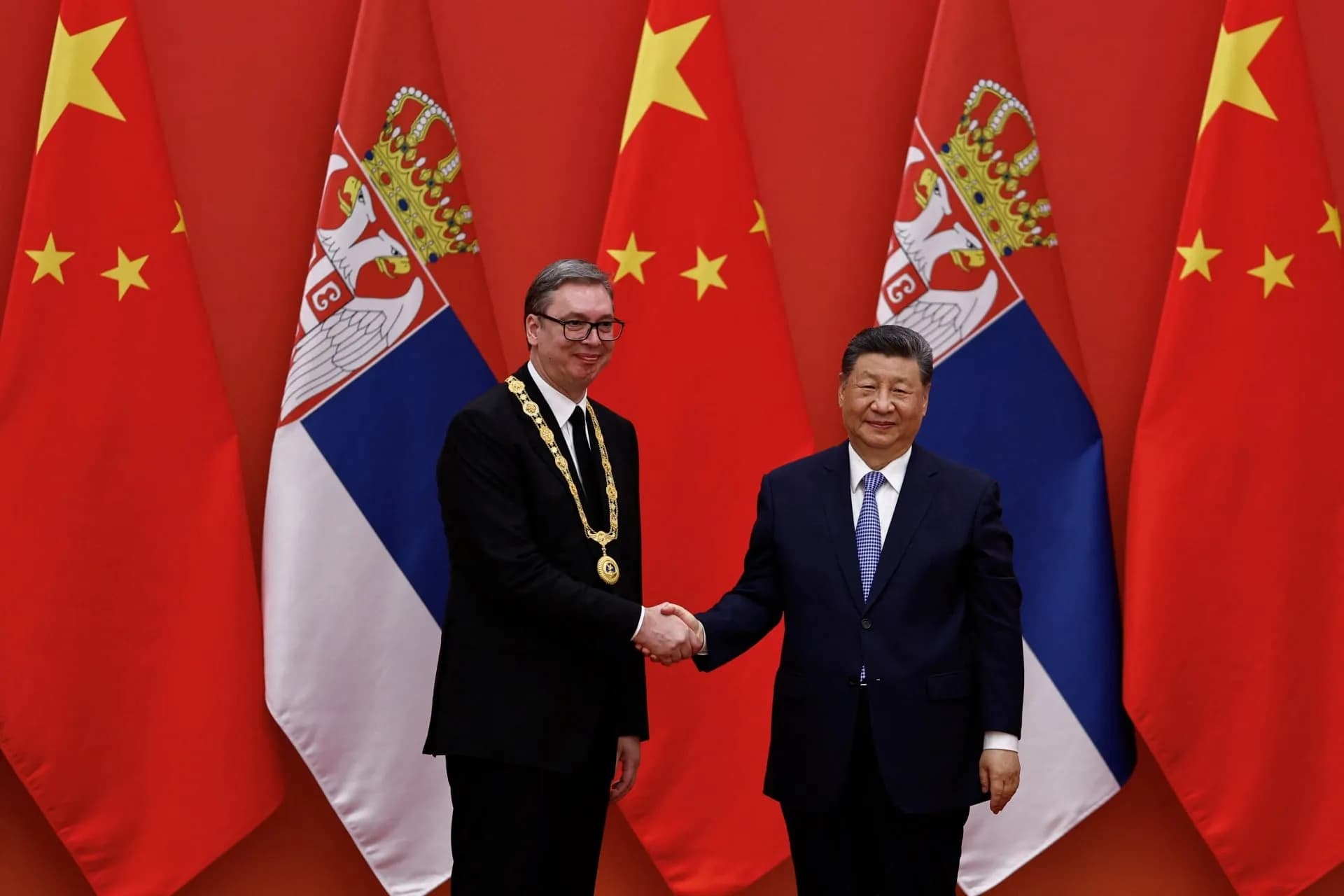 Η «ατσάλινη φιλία» Σερβίας και Κίνας σφραγίστηκε στο Πεκίνο