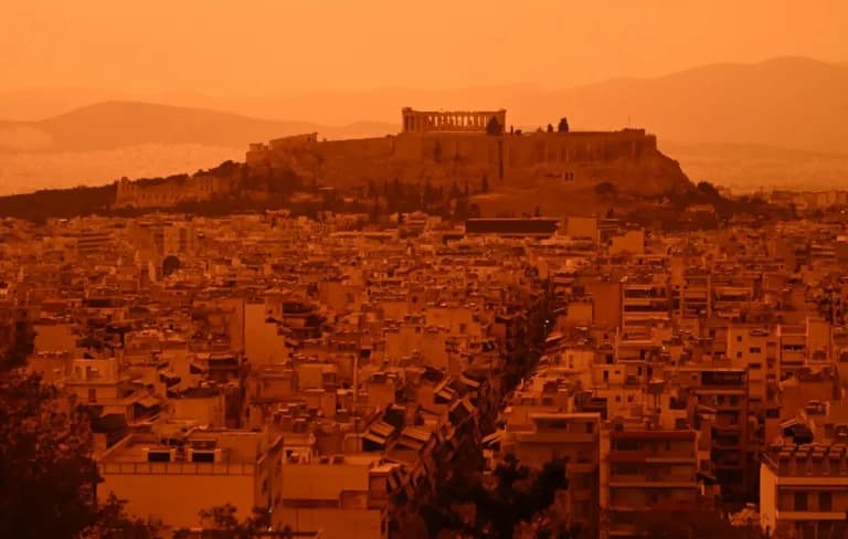 Κρίση στο Ορμούζ: Συναγερμός για τα αποθέματα πετρελαίου