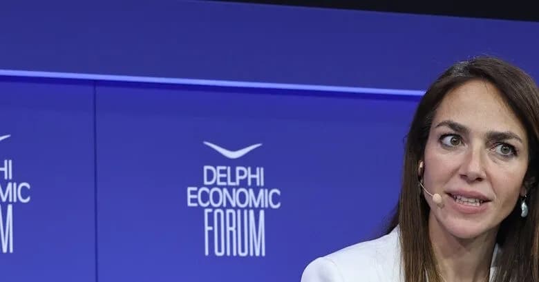 Η Μιχαηλίδου ανακοινώνει 400 διαμερίσματα από ακίνητα ΔΥΠΑ
