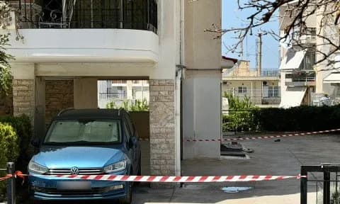 Τραγωδία στην Ηλιούπολη: Νεκρή 17χρονη μετά από πτώση