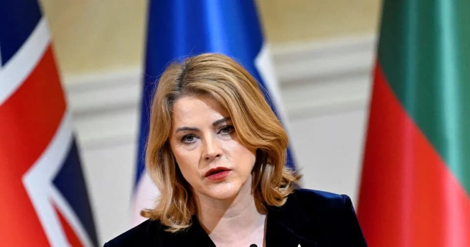 Η Εβίκα Σιλίνια παραιτείται από πρωθυπουργός Λετονίας