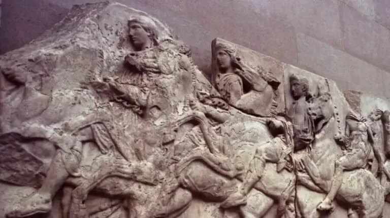 Η UNESCO ζητά επανένωση των Γλυπτών του Παρθενώνα