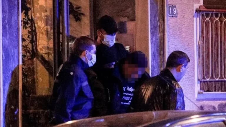 Ο συζυγοκτόνος των Αμπελοκήπων στο δικαστήριο