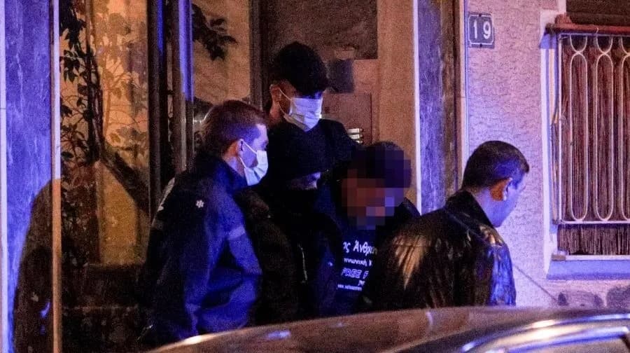 Ο συζυγοκτόνος των Αμπελοκήπων στο δικαστήριο