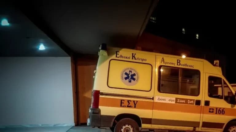 Σοβαρό τροχαίο στο Κερατσίνι: Μηχανάκι παρέσυρε 14χρονη