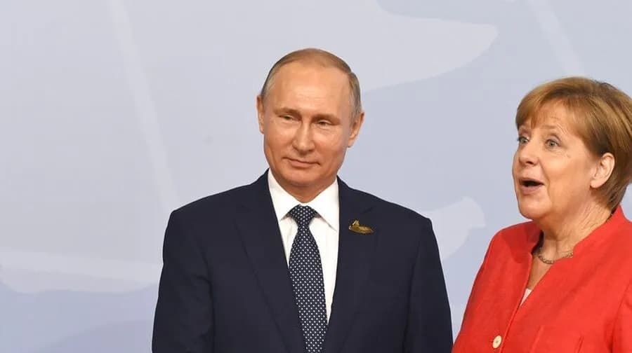 Η ΕΕ αναζητά διαπραγματευτή για συνομιλίες με τον Πούτιν