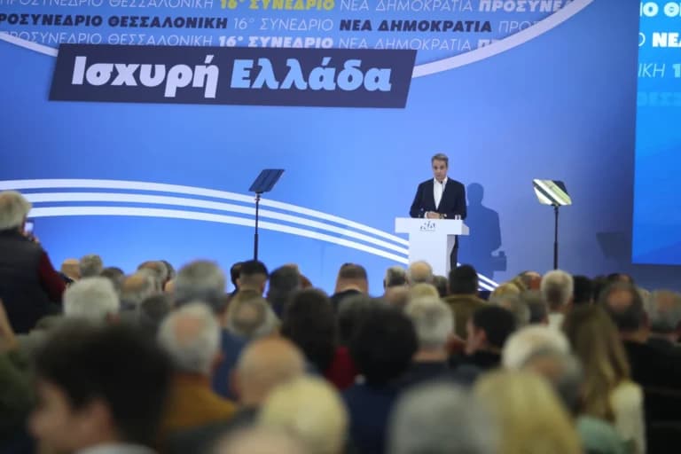 Ο Μαγιάρ κόβει μισθούς πολιτικής ελίτ στην Ουγγαρία