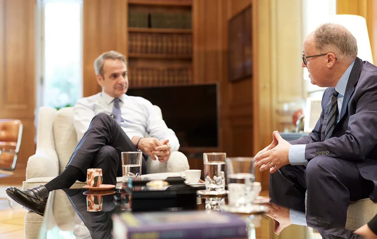 Ο Μητσοτάκης στους FT: «Εκβιασμός στο Ορμούζ» Οι κίνδυνοι για Ευρώπη