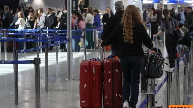 Άλμα 55,6% στις ταξιδιωτικές εισπράξεις τον Μάρτιο