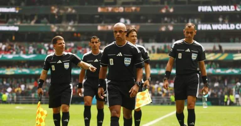 Το Μεξικό νίκησε 2-0 τη Νότια Αφρική στην πρεμιέρα του Μουντιάλ