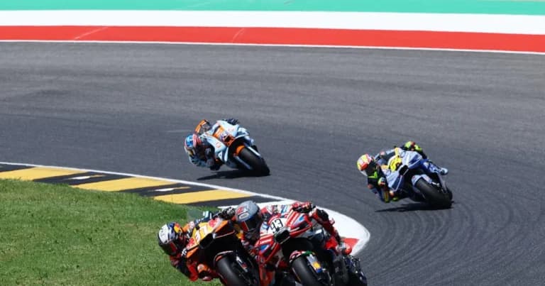 Ο Ογκούρα κατακτά την pole position στο MotoGP Μπρνο