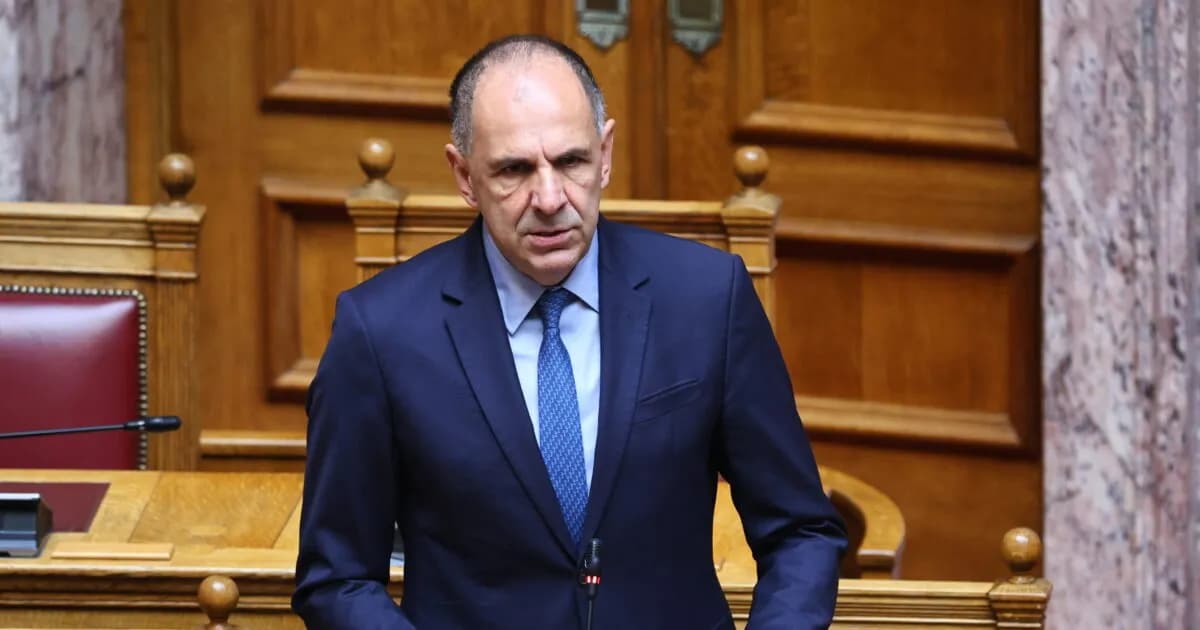 Ο Γεραπετρίτης συνδέει την ένταξη Αλβανίας με τη μειονότητα