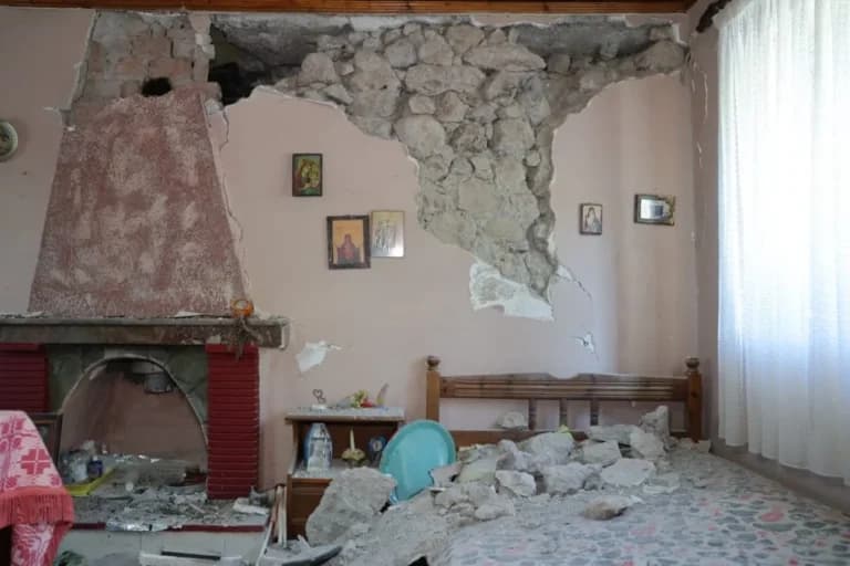 Σεισμός στη Βόρεια Εύβοια: Αυτοψίες στο Προκόπι