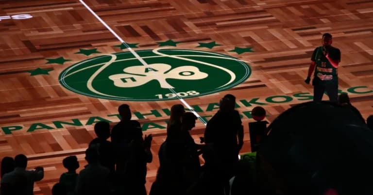 Η Τουρκία παρενόχλησε το αεροσκάφος Δένδια στην Κύπρο