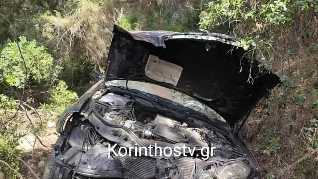 Τροχαίο στις Κεχριές: Αυτοκίνητο έπεσε σε χαράδρα 25 μέτρων