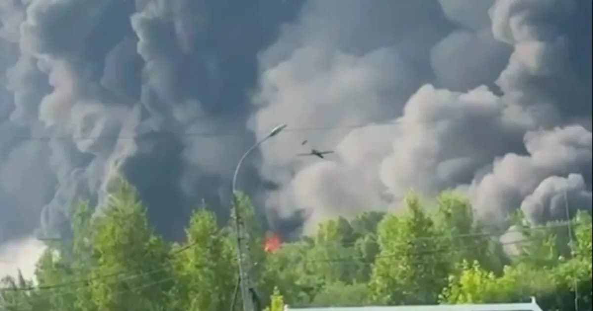 Τα ουκρανικά drones πλήττουν τη Ρωσία σε βάθος 700 χλμ