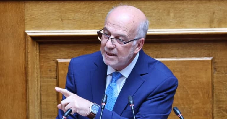 Ο Φλωρίδης κατηγορεί ΠΑΣΟΚ και ΣΥΡΙΖΑ για υπονόμευση της Συνταγματικής Αναθεώρησης
