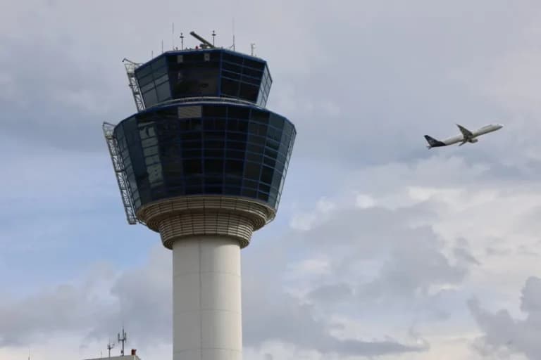 Καθυστερήσεις στο «Ελευθέριος Βενιζέλος» λόγω ΥΠΑ
