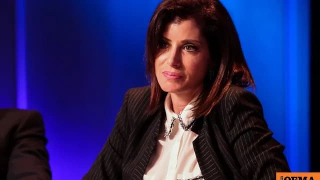 Η Ασημακοπούλου καταδικάστηκε για τη διαρροή email αποδήμων