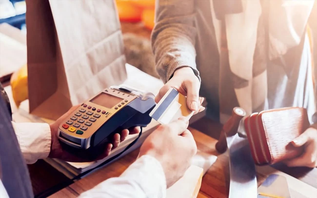 Η Αρχή Αγοράς επέβαλε πρόστιμα 295.898 ευρώ σε επιχειρήσεις
